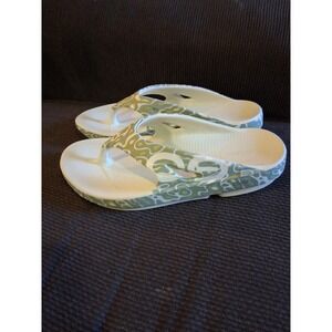 Oofos Womens OOmega OOlala Recovery Sandal Size 12 Mens 10 Thong Sport Camo
